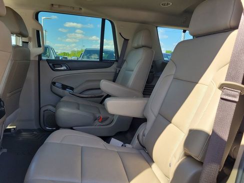 Used 2019 GMC Yukon SLT w/ Premium Edition AWD/4WD image 13