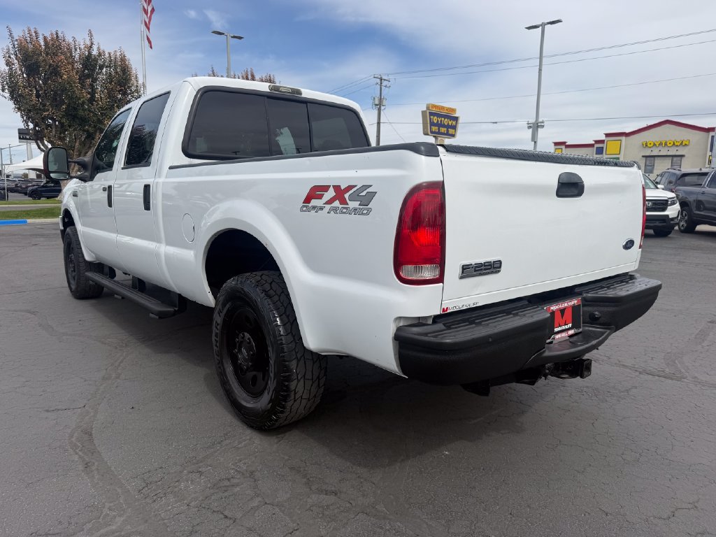 Used 2005 Ford F250 XLT AWD/4WD image 4