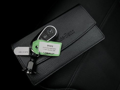 Used 2025 Mercedes-Benz C 300 C 300 image 22