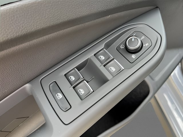 New 2026 Volkswagen GTI SE FWD image 11