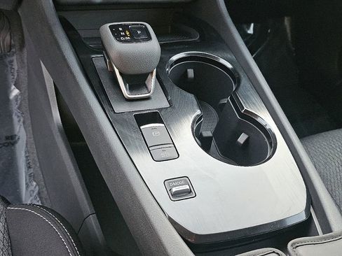 Used 2026 Nissan Rogue SV image 31