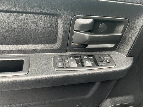 Used 2015 RAM 2500 Tradesman w/ Chrome Appearance Group AWD/4WD image 22