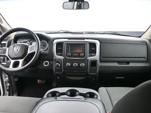 Used 2022 RAM 1500 Classic SLT image 27