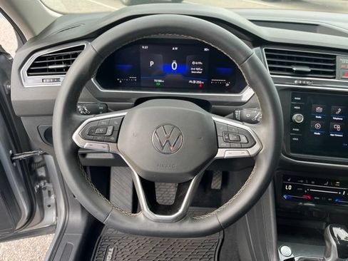 Used 2022 Volkswagen Tiguan SE FWD image 20