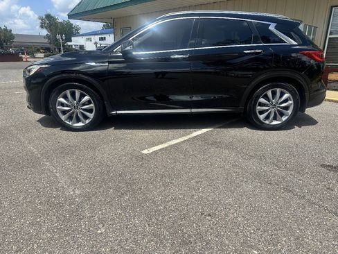 Used 2021 INFINITI QX50 Luxe w/ Cargo Package FWD image 3