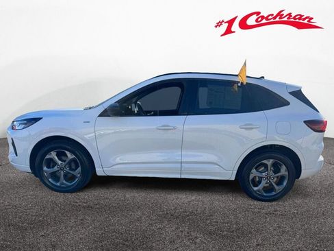 Used 2023 Ford Escape ST-Line w/ Tech Pack #1 AWD/4WD image 4