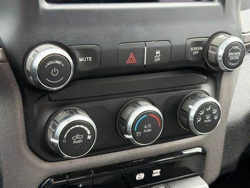 Used 2020 RAM 3500 Tradesman AWD/4WD image 18