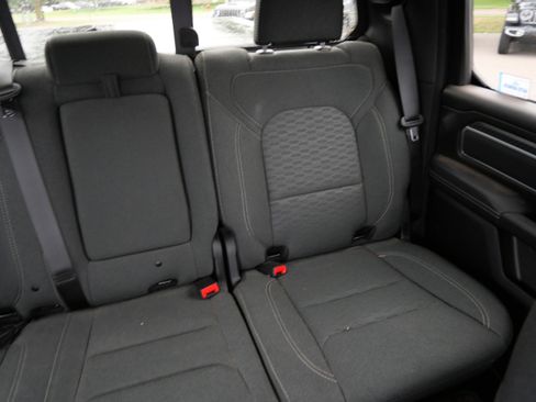 Used 2025 RAM 1500 Big Horn AWD/4WD image 14