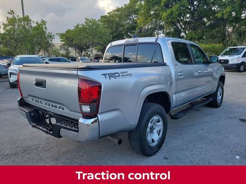 Used 2022 Toyota Tacoma SR5 RWD image 8