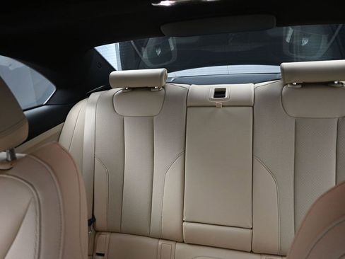 Used 2025 BMW 230i Coupe w/ Premium Package RWD image 15