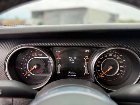 Used 2020 Jeep Gladiator Sport w/ Quick Order Package 24S AWD/4WD image 10