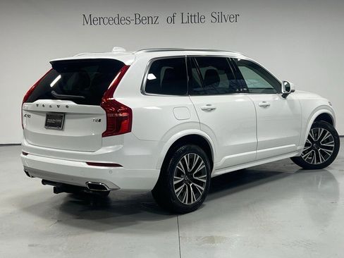 Used 2021 Volvo XC90 T6 Momentum w/ Climate Package image 6