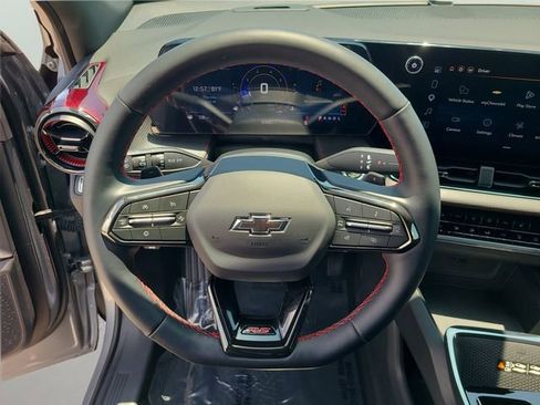 New 2026 Chevrolet Equinox RS FWD image 22