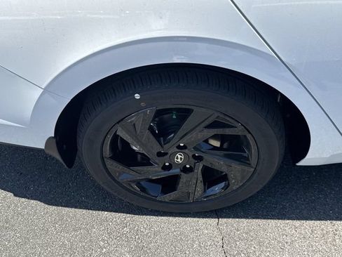 New 2026 Hyundai Elantra Sport FWD image 17
