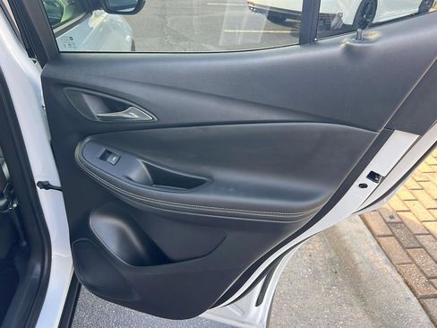 Used 2025 Buick Encore GX Preferred image 15