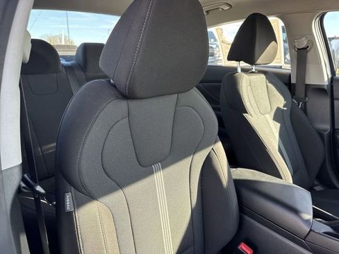 Used 2024 Hyundai Elantra SE image 22