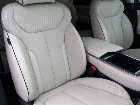 Used 2025 Hyundai Palisade Calligraphy FWD image 18