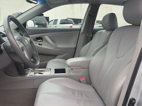 Used 2009 Toyota Camry Hybrid Sedan 4D image 34