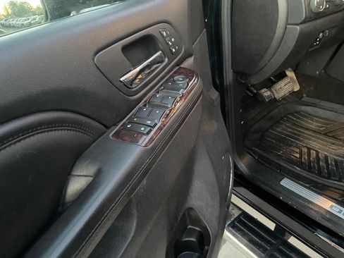 Used 2013 GMC Sierra 3500 Denali image 29