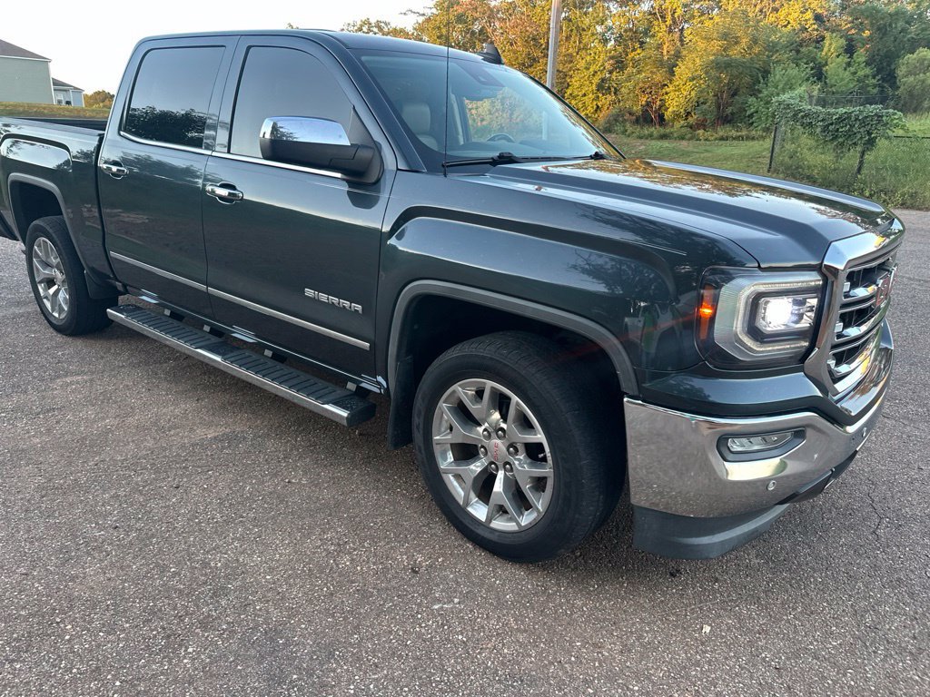 Used 2017 GMC Sierra 1500 SLT RWD image 2