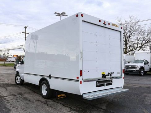 New 2026 Ford E-350 and Econoline 350 Super Duty w/ Power Equipment Group RWD image 8