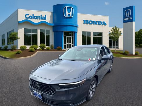 Used 2024 Honda Accord EX image 2