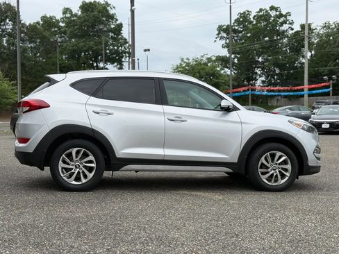 Used 2017 Hyundai Tucson SE w/ SE Popular Package 02 AWD/4WD image 6