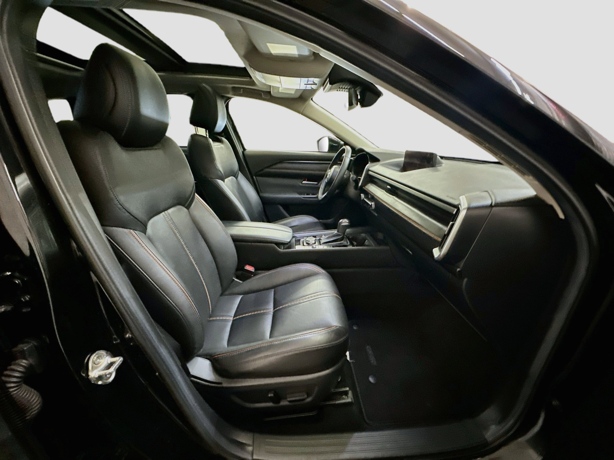Used 2025 MAZDA CX-50 AWD 2.5 Hybrid w/ Premium Pkg image 34