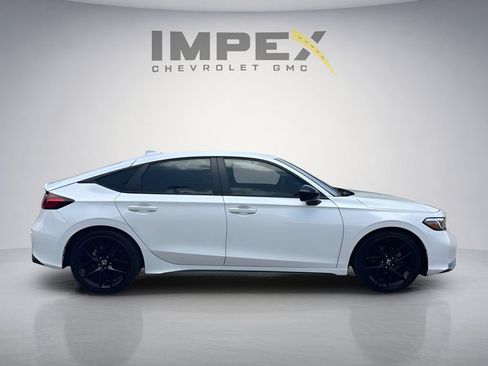 Used 2025 Honda Civic Sport image 16