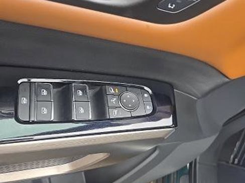 Certified 2023 Nissan Pathfinder Platinum image 12