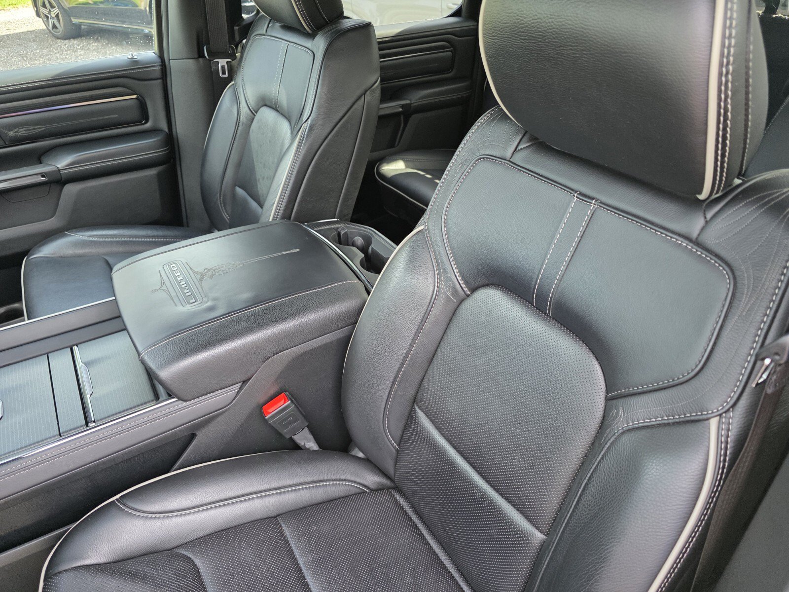 Used 2024 RAM 1500 Limited w/ Night Edition AWD/4WD image 12