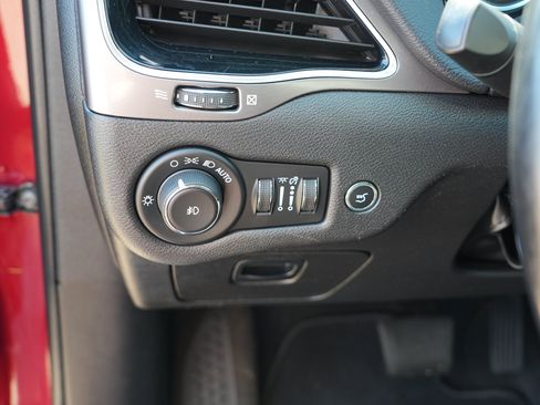 Used 2020 Jeep Cherokee Limited AWD/4WD image 17