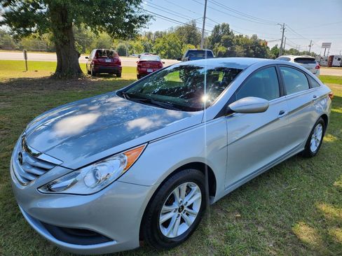 Used 2012 Hyundai Sonata GLS w/ Popular Equipment Pkg image 1