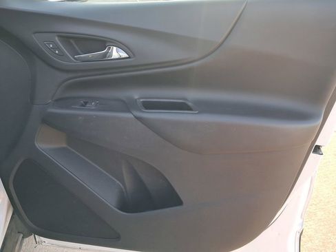 Used 2020 Chevrolet Equinox LT w/ LPO, Cargo Package image 16