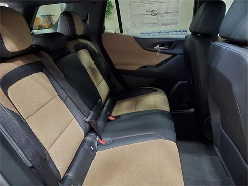 New 2026 Chevrolet Equinox ACTIV image 13