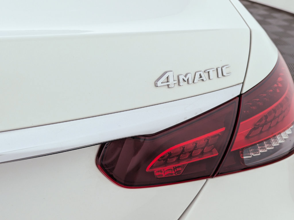 Used 2023 Mercedes-Benz E 350 4MATIC Sedan image 11