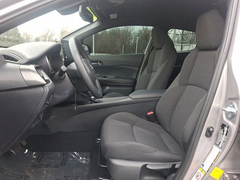 Used 2019 Toyota C-HR LE image 13