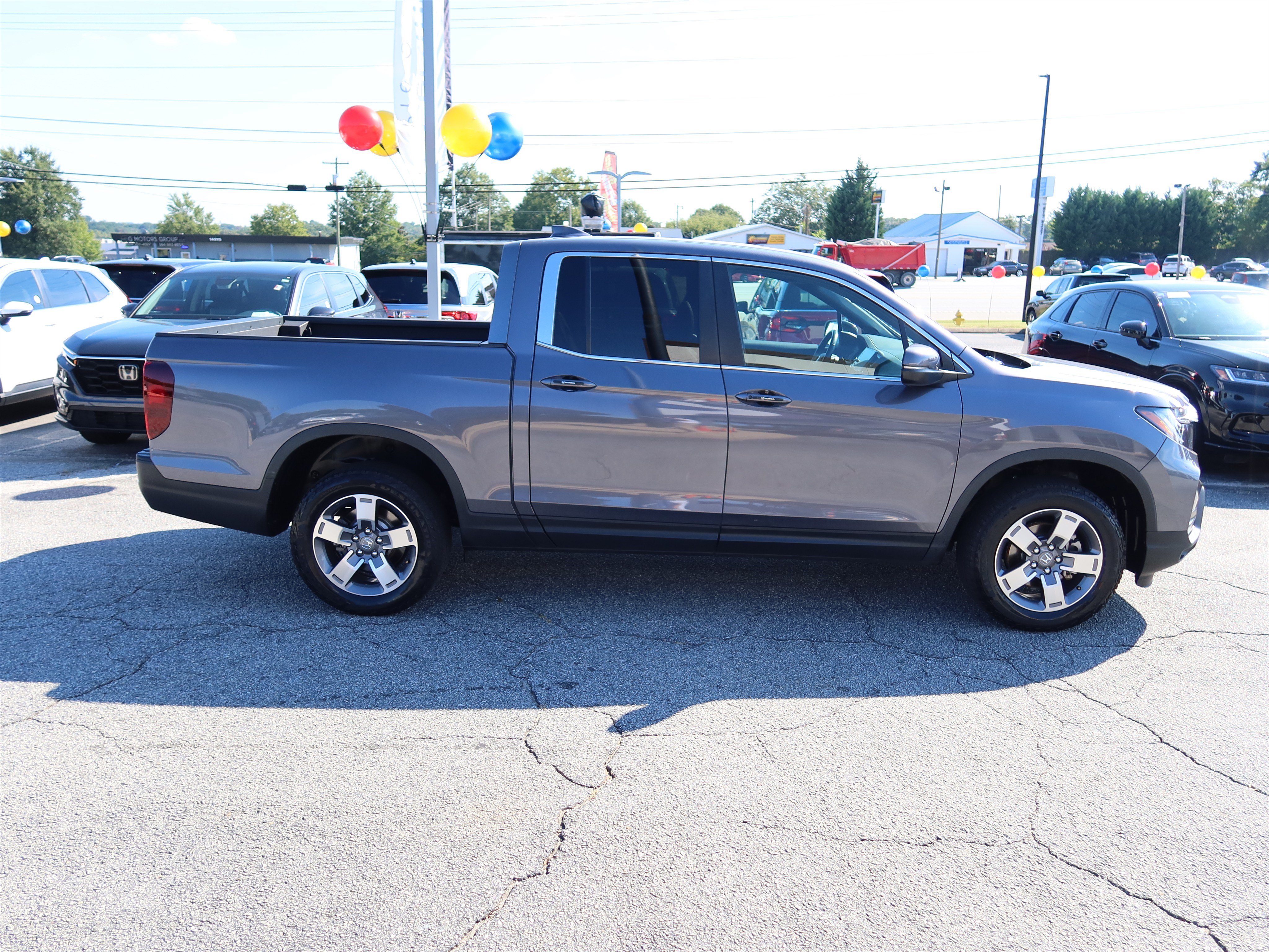 Certified 2025 Honda Ridgeline RTL image 3