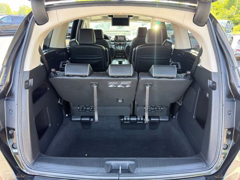 Used 2025 Honda Odyssey Elite image 32