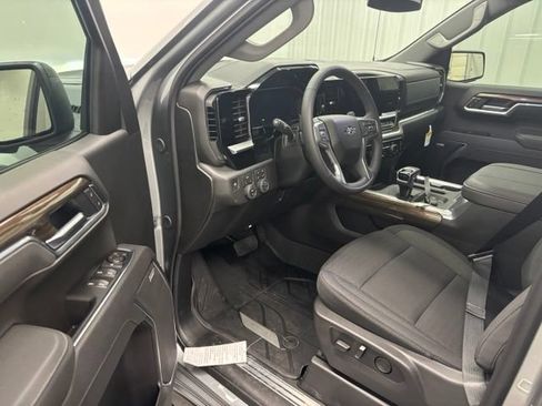 New 2026 Chevrolet Silverado 1500 RST w/ Dark Appearance Package AWD/4WD image 13