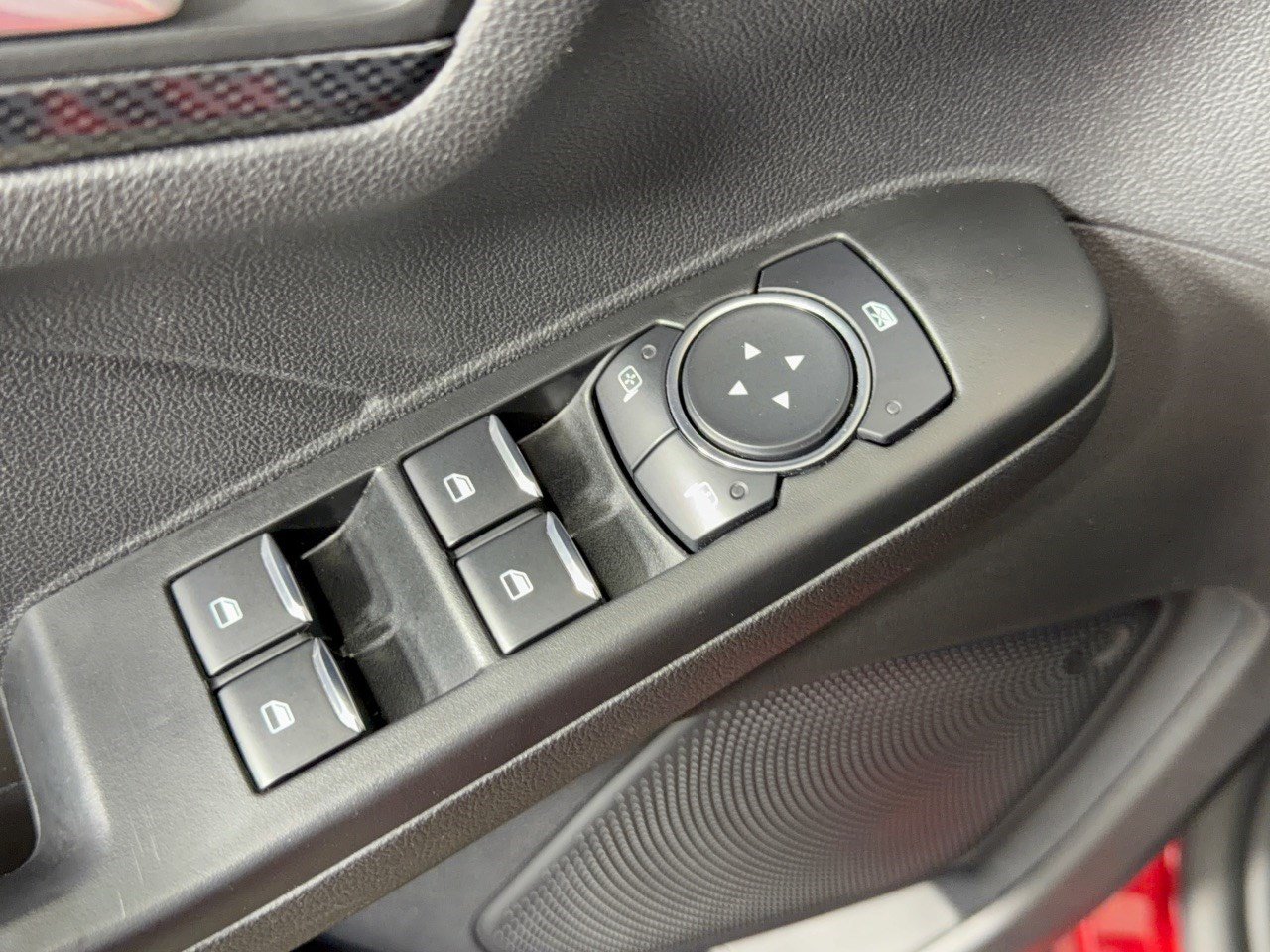 Used 2025 Ford Escape ST-Line Select AWD/4WD image 15