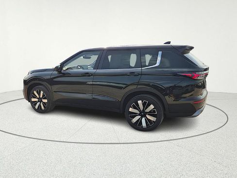 New 2026 Mitsubishi Outlander SE FWD image 4