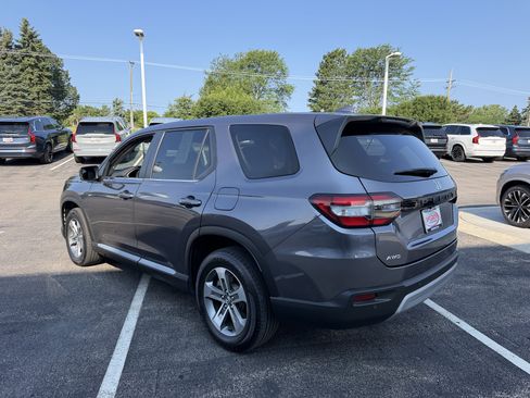 Used 2024 Honda Pilot EX-L image 5
