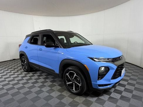 Used 2023 Chevrolet TrailBlazer RS w/ Sun and Liftgate Package AWD/4WD image 1