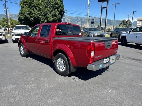 Used 2018 Nissan Frontier SV AWD/4WD image 3