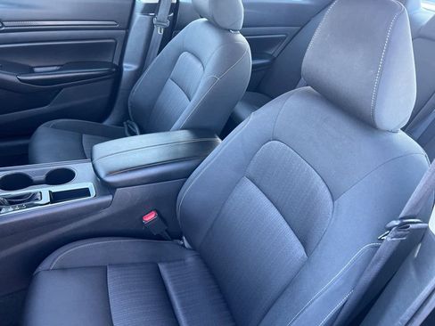 Certified 2024 Nissan Altima 2.5 S image 5