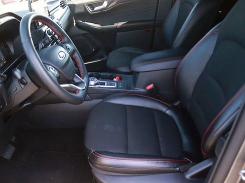 Used 2025 Ford Escape ST-Line AWD/4WD image 14