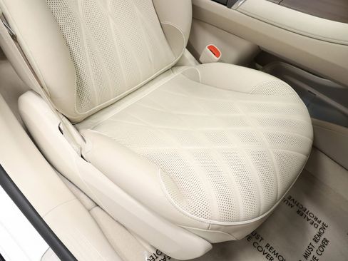 Used 2023 Mercedes-Benz EQS 580 EQS 580 4MATIC Sedan 4D image 89