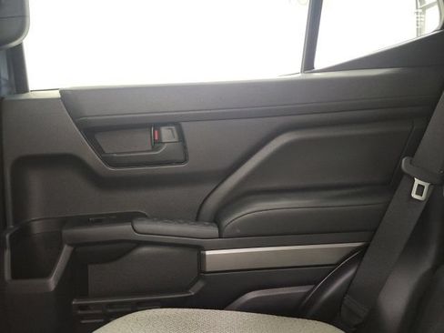 Used 2025 Toyota 4Runner SR5 RWD image 38