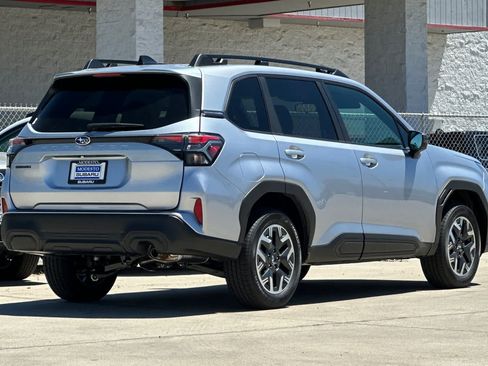 New 2026 Subaru Forester Premium AWD/4WD image 3